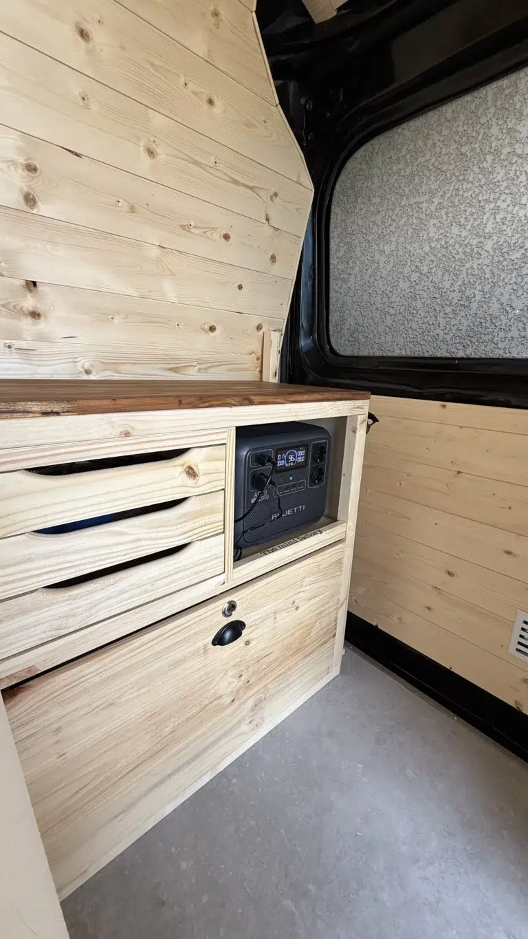 3A3EAF6E-5705-4D4F-93AB-4166111C9A73_1_201_a