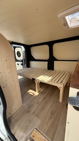 Kit Meubles van aménagé