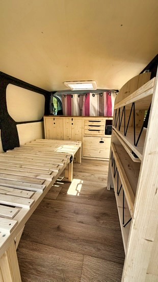 Kit Meubles van aménagé